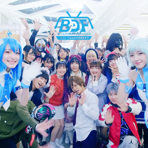 泰国军人体检视频播放大全
